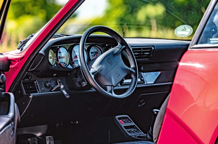 Porsche 911 Turbo: driving the legends